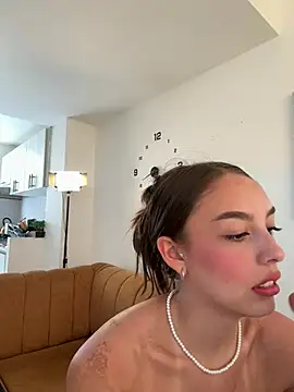 Lauren Storm online show from 3, 4, 2026