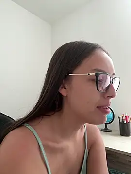 Lauren Storm online show from 29, 4, 2026