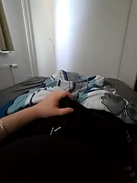 OssiBigCum online show from 3, 5, 2026