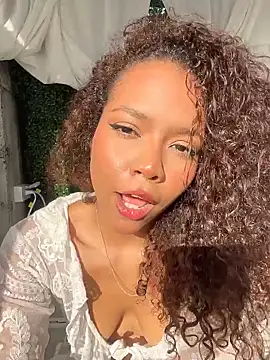 Snapshot of CurlyOopsieXXX chatting on 18, 6, 2026 CurlyOopsieXXX online show from 18, 6, 2026
