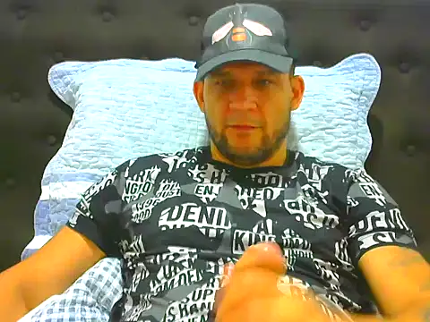 Snapshot of altenori chatting on 4, 6, 2026 altenori online show from 4, 6, 2026
