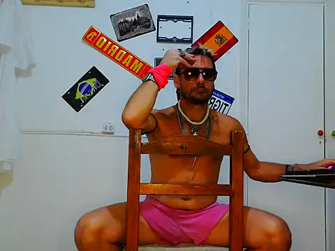 Snapshot of freddymdq100 chatting on 23, 3, 2026 freddymdq100 online show from 23, 3, 2026