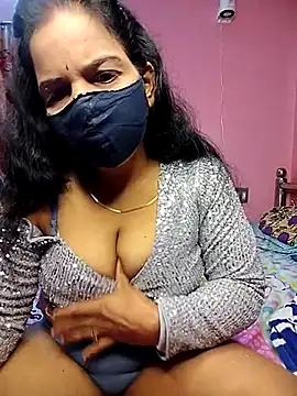 Snapshot of Rashilii_Bhabi chatting on 4, 8, 2026 Rashilii Bhabi online show from 4, 8, 2026
