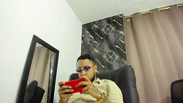 Santi rogue online show from 21, 3, 2026