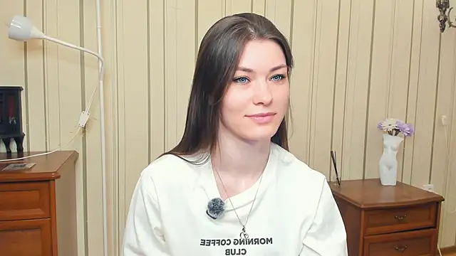 JulissaLipoma online show from 25, 3, 2026