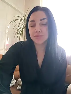 Elsie-Nora online show from 27, 3, 2026