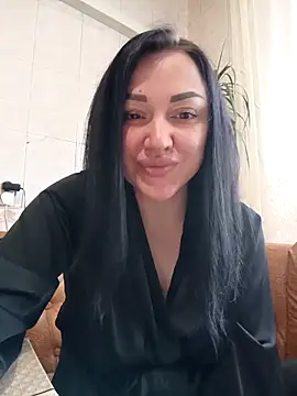 Snapshot of Elsie-Nora chatting on 15, 4, 2026 Elsie-Nora online show from 15, 4, 2026