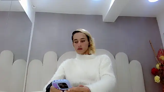 samantha bliss24 online show from 18, 4, 2026