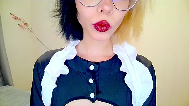 Layla Muur online show from 31, 3, 2026