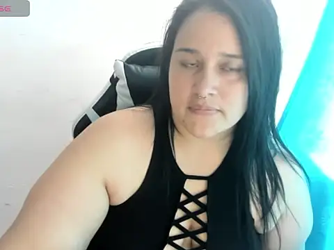Snapshot of Atenea_19_ chatting on 7, 4, 2026 Atenea 19 online show from 7, 4, 2026