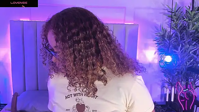 DakotaHarrison online show from 8, 5, 2026