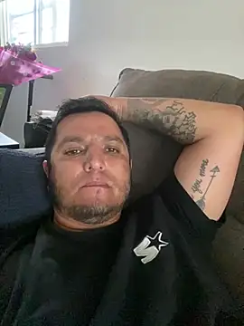 HOTB0Y18 online show from 13, 5, 2026