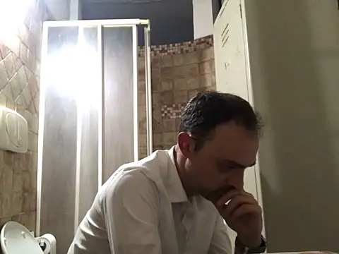 Snapshot of saber910 chatting on 12, 4, 2026 saber910 online show from 12, 4, 2026