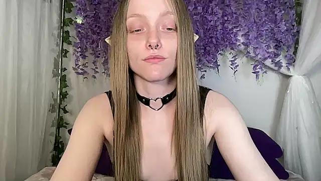 Snapshot of ElfGirlAna chatting on 11, 6, 2026 ElfGirlAna online show from 11, 6, 2026