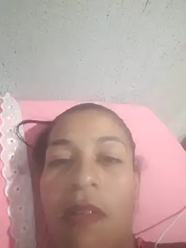 Snapshot of Beatriz2211 chatting on 15, 4, 2026 Beatriz2211 online show from 15, 4, 2026