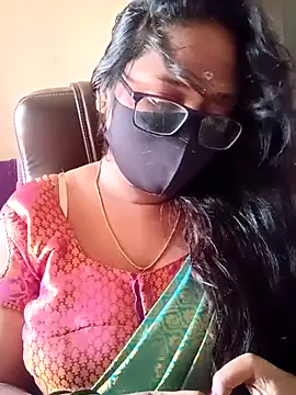 Snapshot of poojag_2 chatting on 13, 7, 2026 poojag 2 online show from 13, 7, 2026