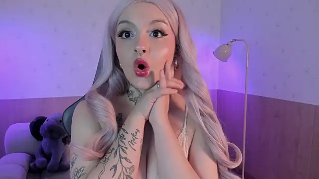  EmilyRouge  online show from 27, 7, 2026