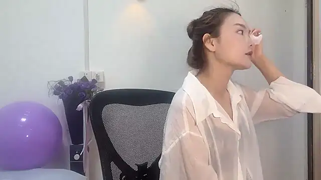 Snapshot of leilei998 chatting on 10, 4, 2026 leilei998 online show from 10, 4, 2026