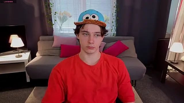 Snapshot of KevinStrike chatting on 19, 3, 2026 KevinStrike online show from 19, 3, 2026