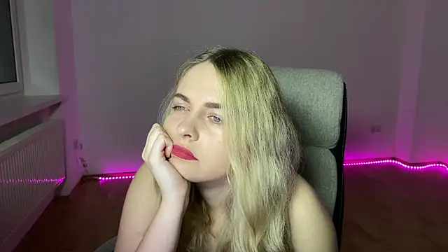 EvaKraz online show from 5, 4, 2026