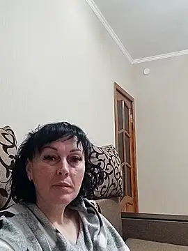 Snapshot of HelgaDennis chatting on 10, 5, 2026 HelgaDennis online show from 10, 5, 2026