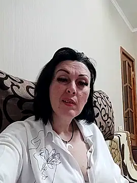 Snapshot of HelgaDennis chatting on 24, 5, 2026 HelgaDennis online show from 24, 5, 2026