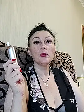 Snapshot of HelgaDennis chatting on 1, 7, 2026 HelgaDennis online show from 1, 7, 2026