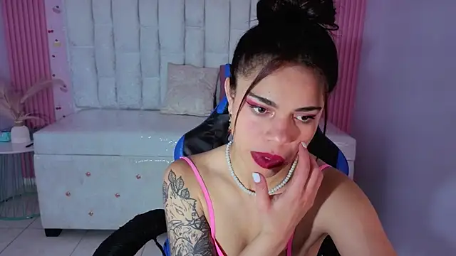 Snapshot of sara_1s chatting on 24, 4, 2026 sara 1s online show from 24, 4, 2026