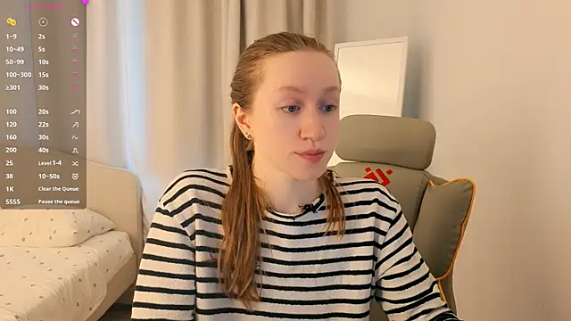 Snapshot of mowalova chatting on 15, 7, 2026 mowalova online show from 15, 7, 2026