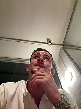 Snapshot of globalfucker34 chatting on 1, 7, 2026 globalfucker34 online show from 1, 7, 2026