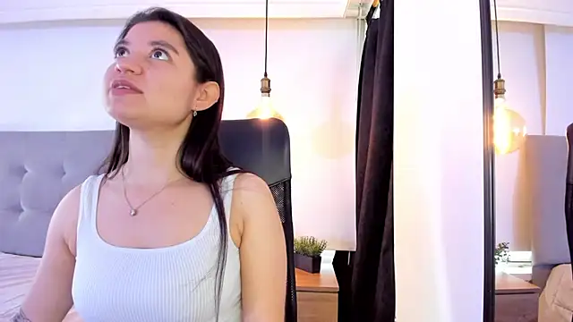 LindaCatalina  online show from 25, 3, 2026