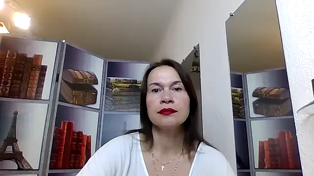 Snapshot of Selena_Moo chatting on 12, 5, 2026 Selena Moo online show from 12, 5, 2026