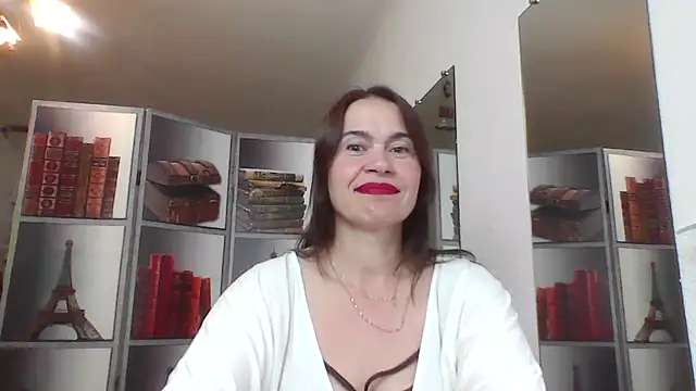 Snapshot of Selena_Moo chatting on 1, 6, 2026 Selena Moo online show from 1, 6, 2026