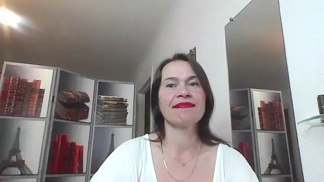 Snapshot of Selena_Moo chatting on 4, 6, 2026 Selena Moo online show from 4, 6, 2026