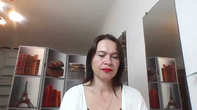 Snapshot of Selena_Moo chatting on 8, 6, 2026 Selena Moo online show from 8, 6, 2026