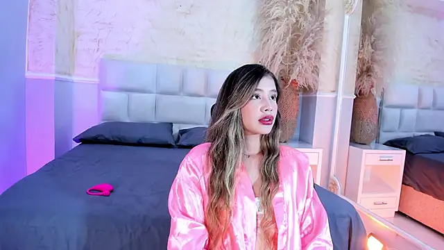 EmilyJohnsoon online show from 16, 4, 2026
