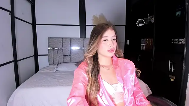Snapshot of EmilyJohnsoon chatting on 16, 7, 2026 EmilyJohnsoon online show from 16, 7, 2026