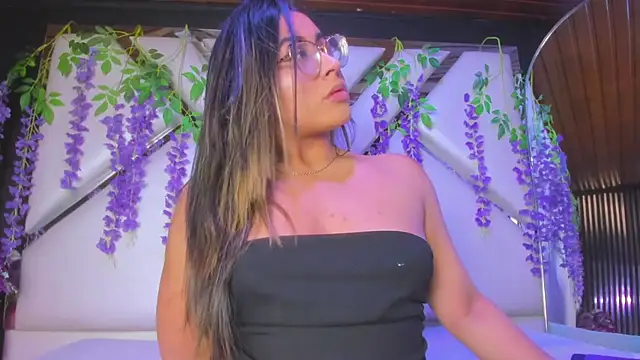 Freyaa Millerr online show from 22, 4, 2026