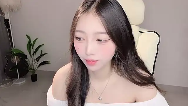 Yukiy8877 online show from 8, 4, 2026