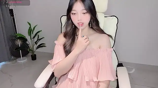Yukiy8877 online show from 6, 5, 2026