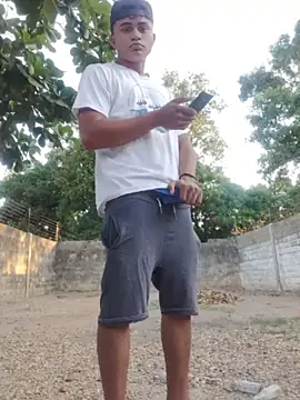 HOTRAINYGOLDEN online show from 23, 3, 2026