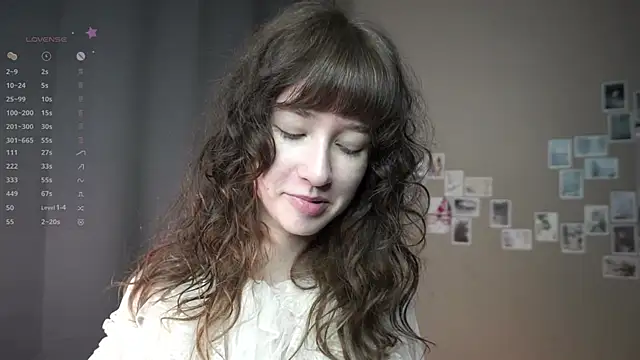 Snapshot of DellaLeck chatting on 26, 5, 2026 DellaLeck online show from 26, 5, 2026