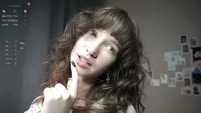 Snapshot of DellaLeck chatting on 29, 5, 2026 DellaLeck online show from 29, 5, 2026