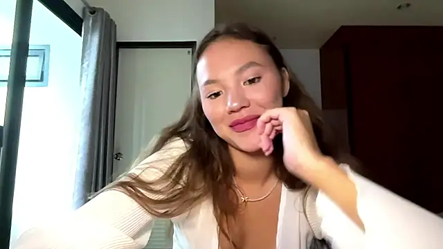 kamila 18 french online show from 9, 4, 2026