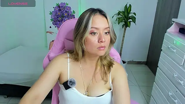 Ari Angel23 online show from 27, 6, 2026
