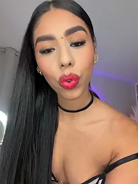 Rossie Blooms online show from 17, 5, 2026