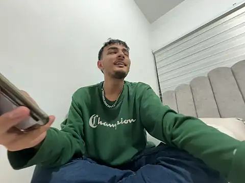 Snapshot of Velvet_man chatting on 21, 3, 2026 Velvet man online show from 21, 3, 2026