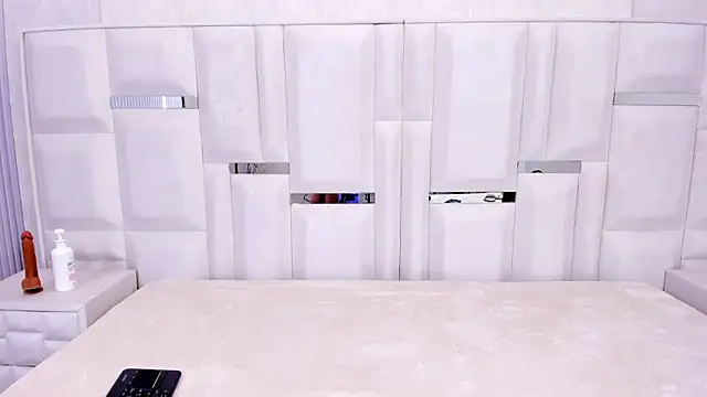 breenda01 online show from 14, 4, 2026