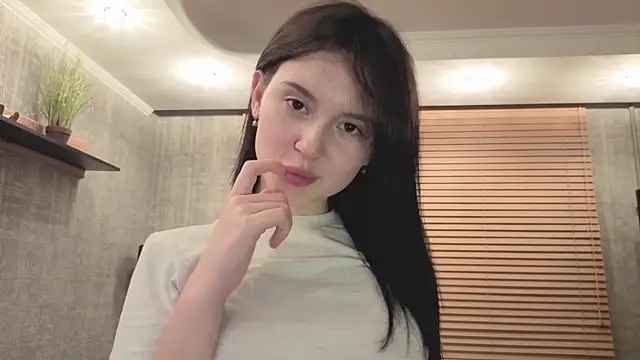 SweetieWink online show from 18, 4, 2026