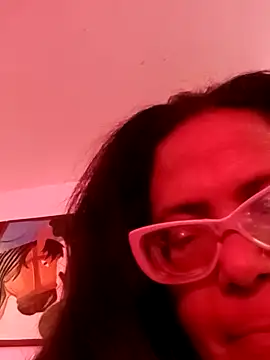 sexymomsn online show from 29, 3, 2026